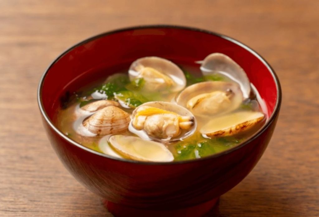 Miso soup with lots of short-neck clams