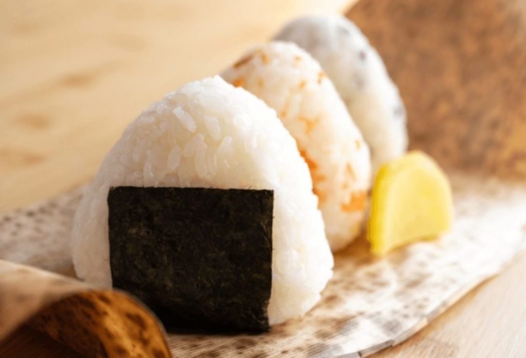 Basic rice balls wrapped in seaweed