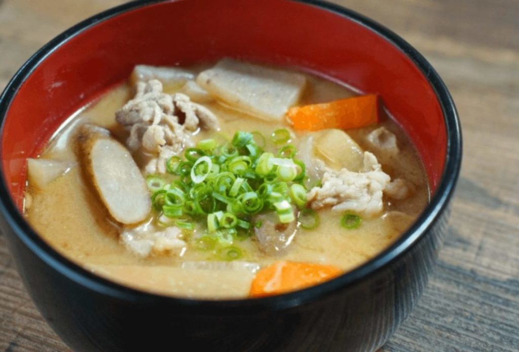 Pork soup with pork, burdock, radish, carrot, konjac, etc.